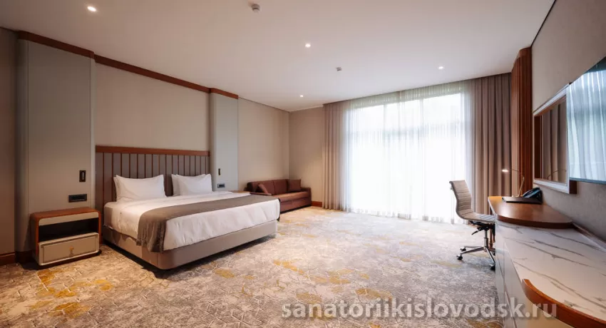 Санаторий Источник Кисловодск. 2 местный 1 комнатный Делюкс (50 м²)