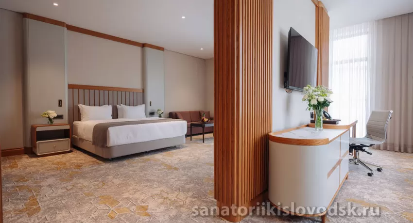 Санаторий Источник Кисловодск. 3 местный 2 комнатный Сюит (67 м²)