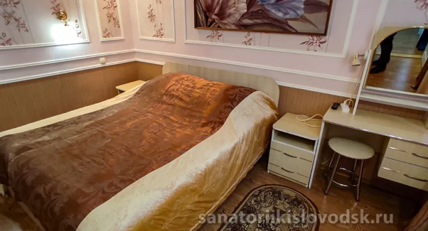 Санаторий Колос Кисловодск. Семейный без балкона 2 этаж, корпус 1