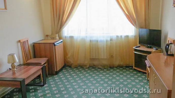 Пансионат Кубань Кисловодск. 2 местный 2 комнатный Джуниор Сюит