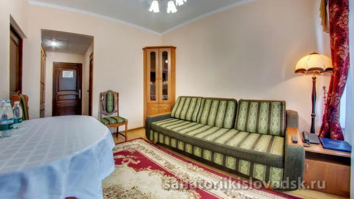 Санаторий Горького Кисловодск. 2 местный 2 комнатный Люкс