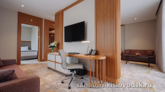 Санаторий Источник Кисловодск. 3 местный 2 комнатный Сюит (67 м²)