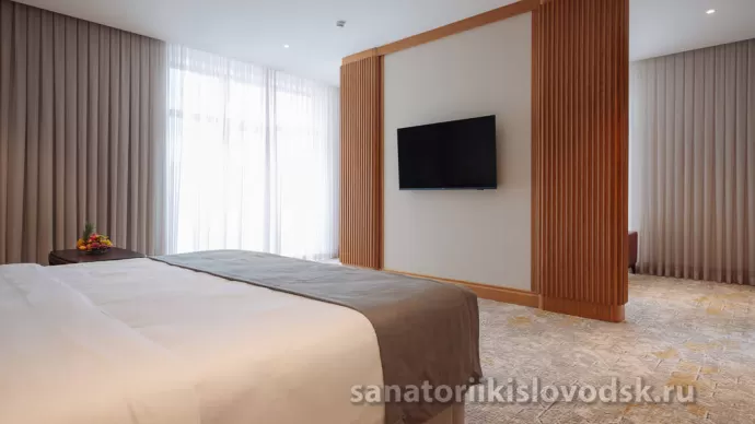 Санаторий Источник Кисловодск. 3 местный 2 комнатный Сюит (67 м²)