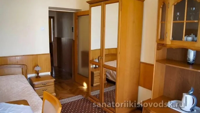Санаторий Орджоникидзе Кисловодск. 1 местный 1 комнатный